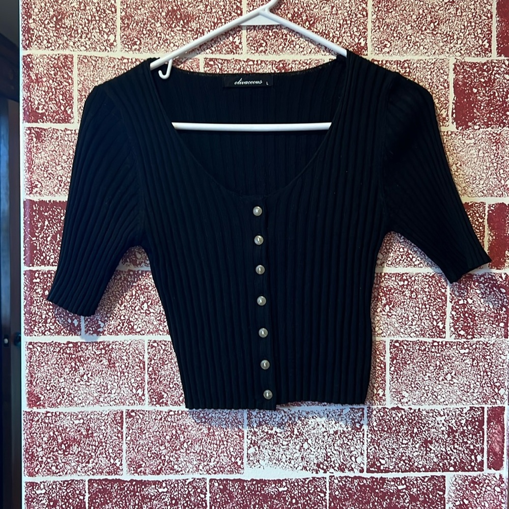 Olivaceous Ribbed Crop Top w/ Button Detailing—NWOT